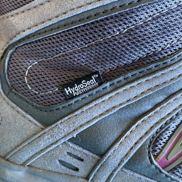 North Face Women’s Hiking boots 8.5 - Picture 11 of 11